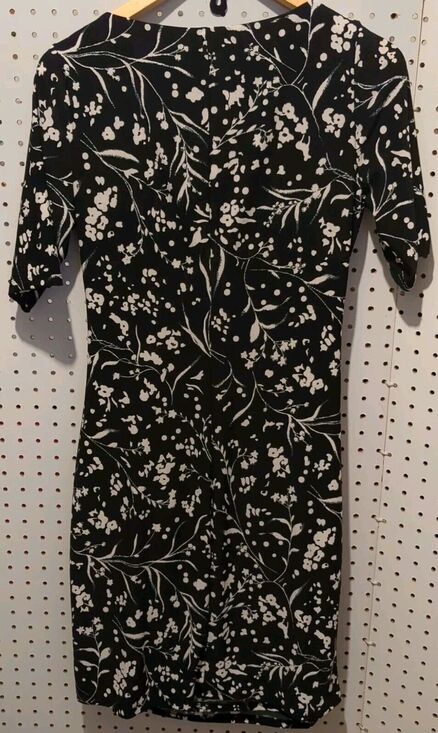 Anne Klein Dresses & Skirts - Anne Klein Size 4 Women's Black White Floral Wrap Career Dress